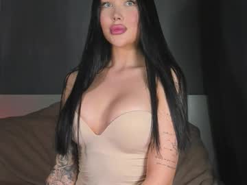 Avery_Clar Chaturbate stream image from August 03, 2025
