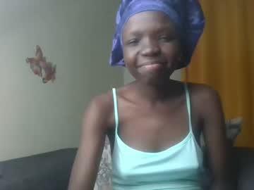 Baddie_Floxxy Chaturbate stream image from August 04, 2025