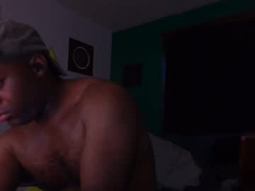 Djopenwide Chaturbate stream image from August 04, 2025