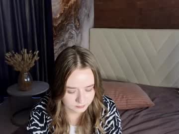 Blondelldavolt Chaturbate stream image from August 04, 2025