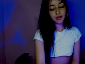 Quee_Tiana Chaturbate stream image from August 04, 2025