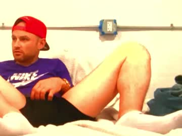 Ryanj1zz Chaturbate stream image from August 04, 2025
