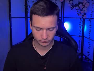 Zackhandsome Chaturbate stream image from August 04, 2025