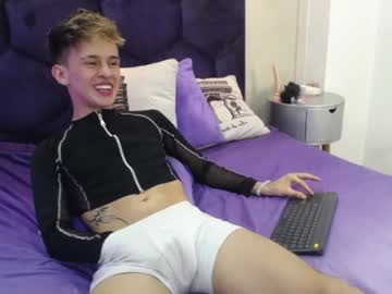 Liamwild20 Chaturbate stream image from August 04, 2025
