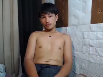 Yourhotpinoy_Adrian Chaturbate stream image from August 04, 2025