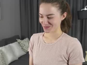 Harrietheston Chaturbate stream image from August 04, 2025
