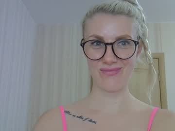 Carry_341 Chaturbate stream image from August 04, 2025