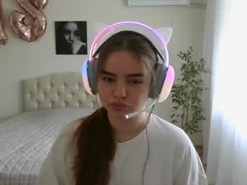 Isobelfelio Chaturbate stream image from August 04, 2025