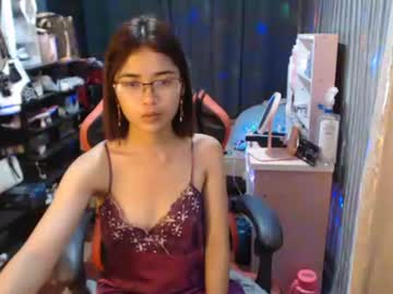 Urdreamgirljayne Chaturbate stream image from August 04, 2025