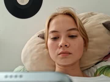 Dustidickirson Chaturbate stream image from August 04, 2025
