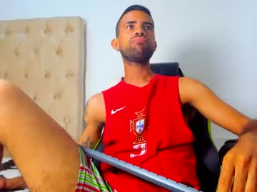 Adri_Sexboy229 Chaturbate stream image from August 04, 2025