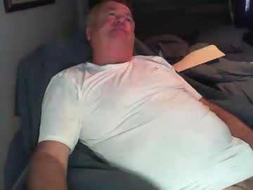 Canamanxxx Chaturbate stream image from August 04, 2025
