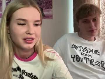 Pussymoneywet Chaturbate stream image from August 04, 2025