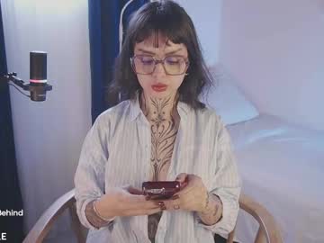 Janne_Maybe Chaturbate stream image from August 04, 2025