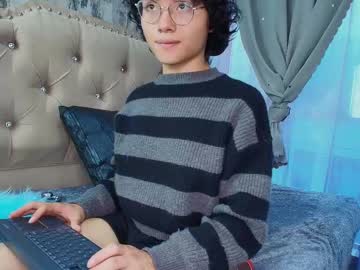Mich_Marin Chaturbate stream image from August 04, 2025