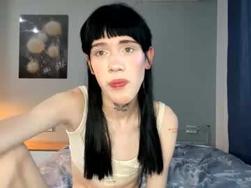 Mun_Poli Chaturbate stream image from August 04, 2025