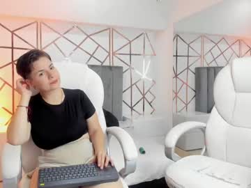 Sam_Y_Scarlett Chaturbate stream image from August 04, 2025