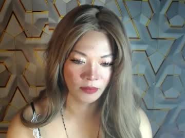 Loraine_Horny Chaturbate stream image from August 04, 2025
