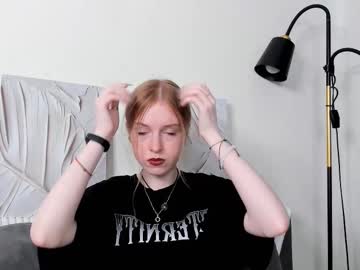 Eileneconaway Chaturbate stream image from August 04, 2025