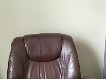 Umakemecumto Chaturbate stream image from August 04, 2025