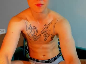 Jacksonvox Chaturbate stream image from August 04, 2025