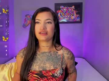 Adeleanderson Chaturbate stream image from August 04, 2025
