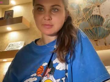 Evahazardd Chaturbate stream image from August 04, 2025