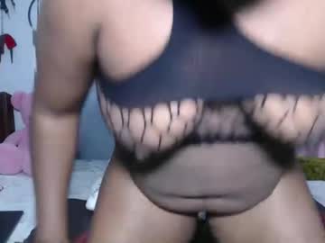 Carameltwo Chaturbate stream image from August 04, 2025