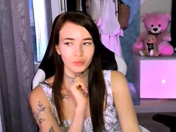 Ariamill Chaturbate stream image from August 05, 2025