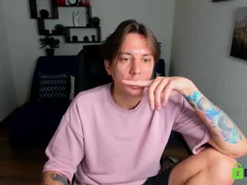 Brave_13 Chaturbate stream image from August 05, 2025