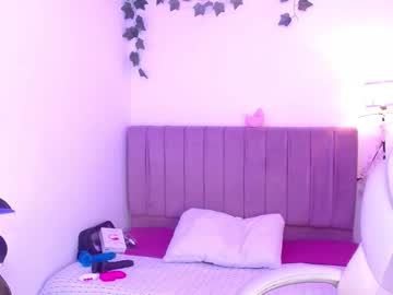 Carlagoddess_ Chaturbate stream image from August 05, 2025