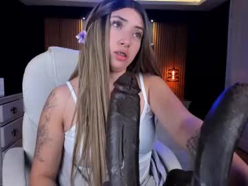 Mariana_Castro9 Chaturbate stream image from August 05, 2025