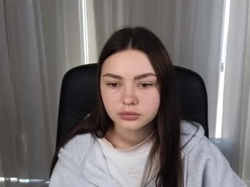 Sweetcarroo Chaturbate stream image from August 05, 2025