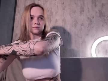 Sararomoney Chaturbate stream image from August 05, 2025