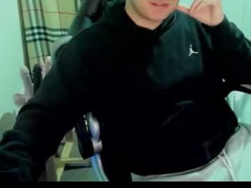 Hotmelbguy20 Chaturbate stream image from August 05, 2025