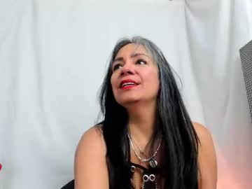 Lailacastillomilf Chaturbate stream image from August 05, 2025