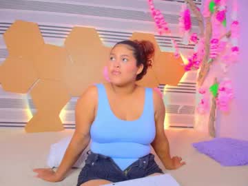 Dulce_Kim2 Chaturbate stream image from August 05, 2025