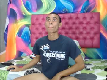 Seres_Inocentes Chaturbate stream image from August 05, 2025