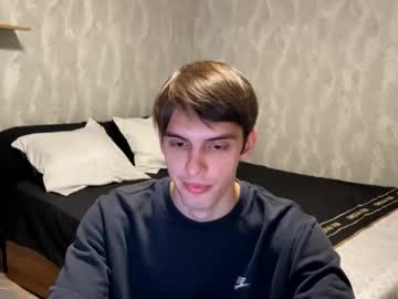 Redbullshine Chaturbate stream image from August 05, 2025
