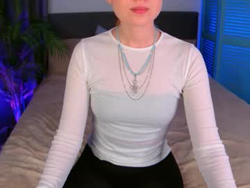 Maddygarcia Chaturbate stream image from August 05, 2025