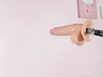Little_Saray_18 Chaturbate stream image from August 05, 2025