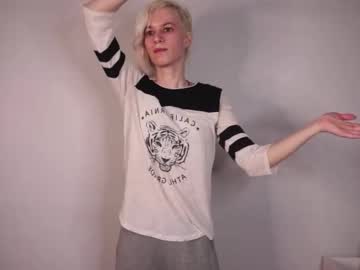 Ellidalzell Chaturbate stream image from August 05, 2025