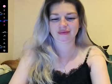 Amalerube Chaturbate stream image from August 05, 2025