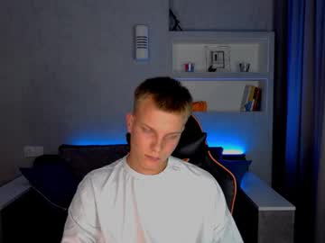 Sweet5232 Chaturbate stream image from August 05, 2025