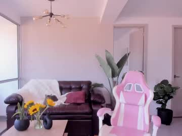 Laira_Scott Chaturbate stream image from August 05, 2025