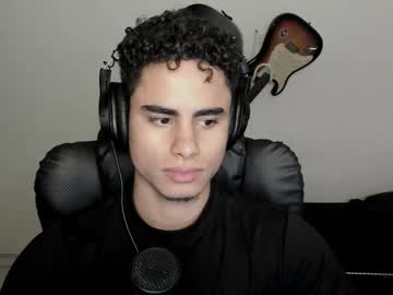 Zenhzu Chaturbate stream image from August 05, 2025