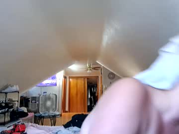 Brittanybby23 Chaturbate stream image from August 05, 2025