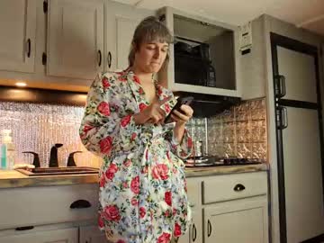 Naturesplaymates Chaturbate stream image from August 06, 2025