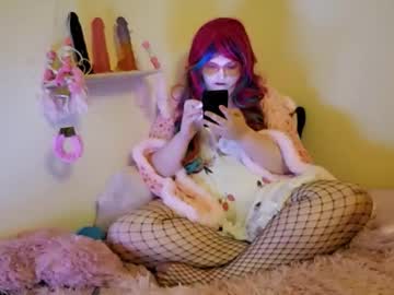 Angiefluff Chaturbate stream image from August 06, 2025