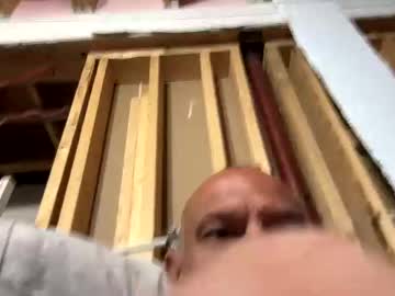 Frankyjones8989 Chaturbate stream image from August 06, 2025
